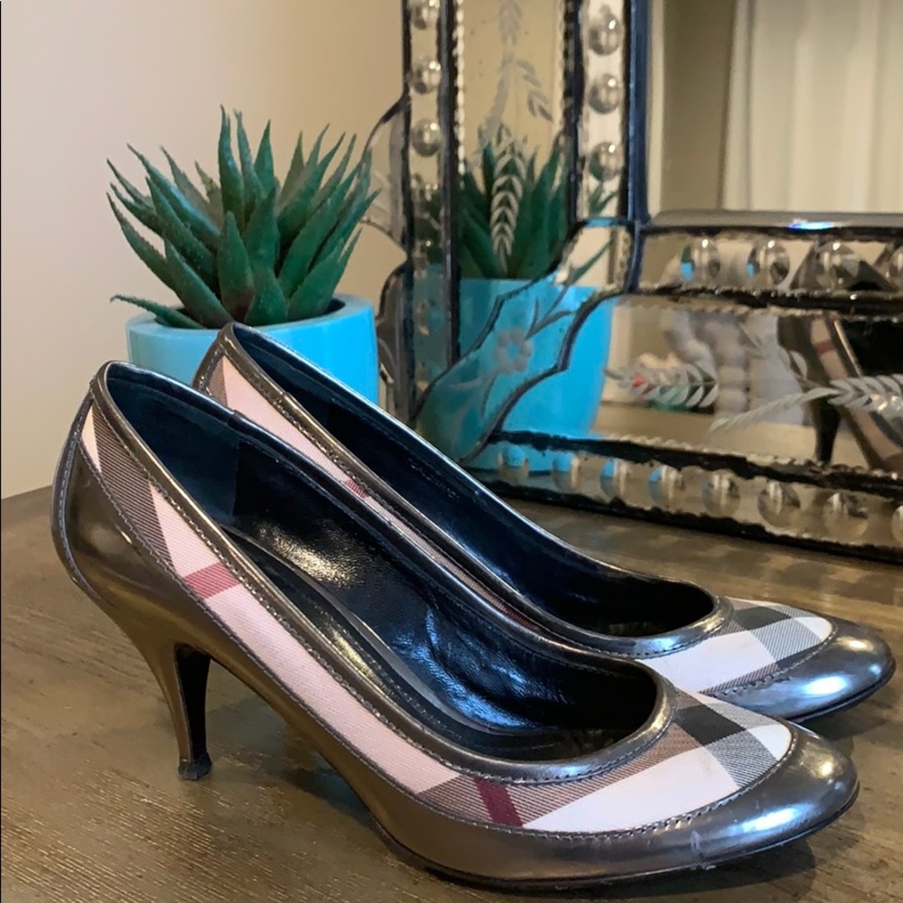 Preloved BURBERRY heels✨